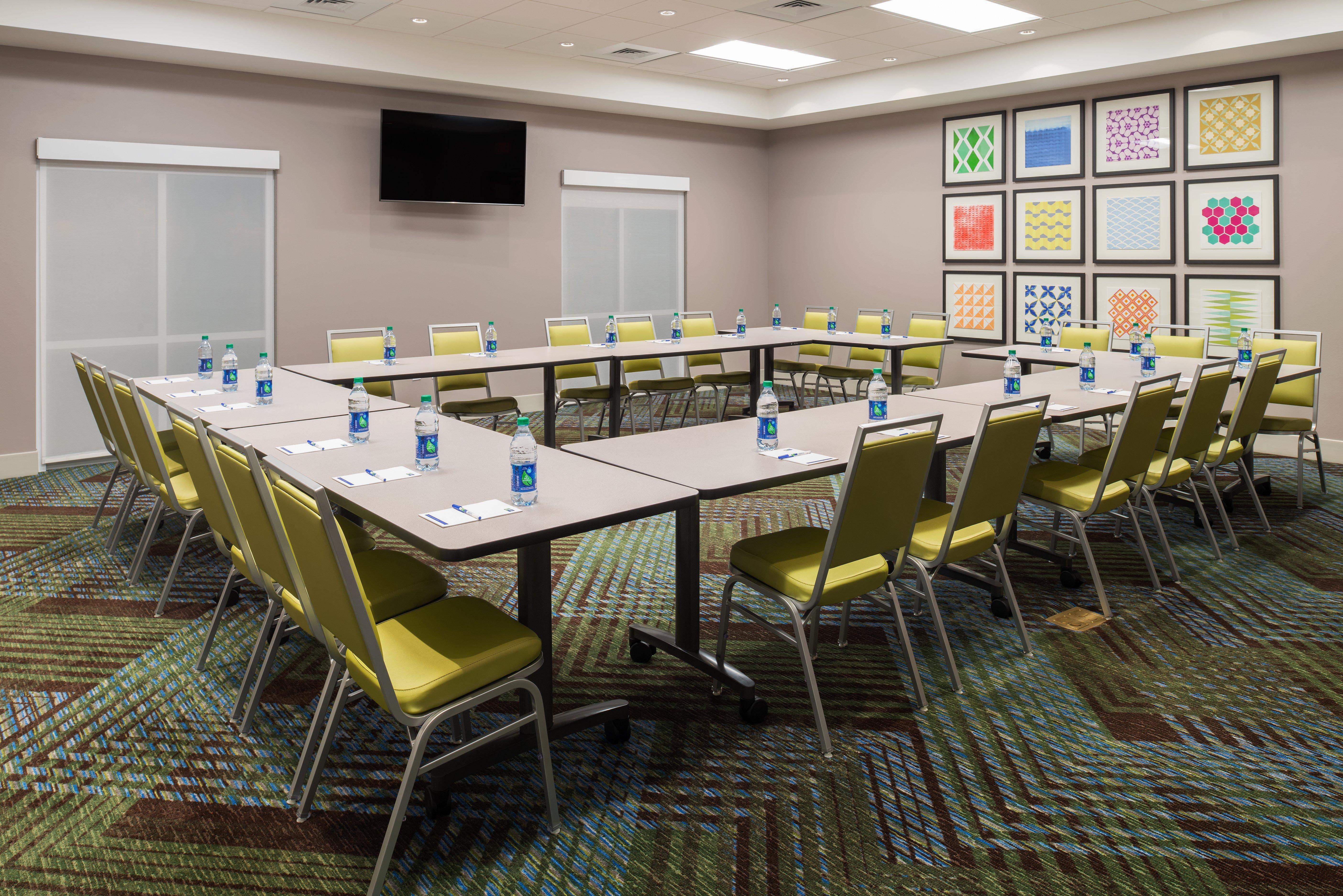 Holiday Inn Express & Suites Vandalia By Ihg Exterior photo