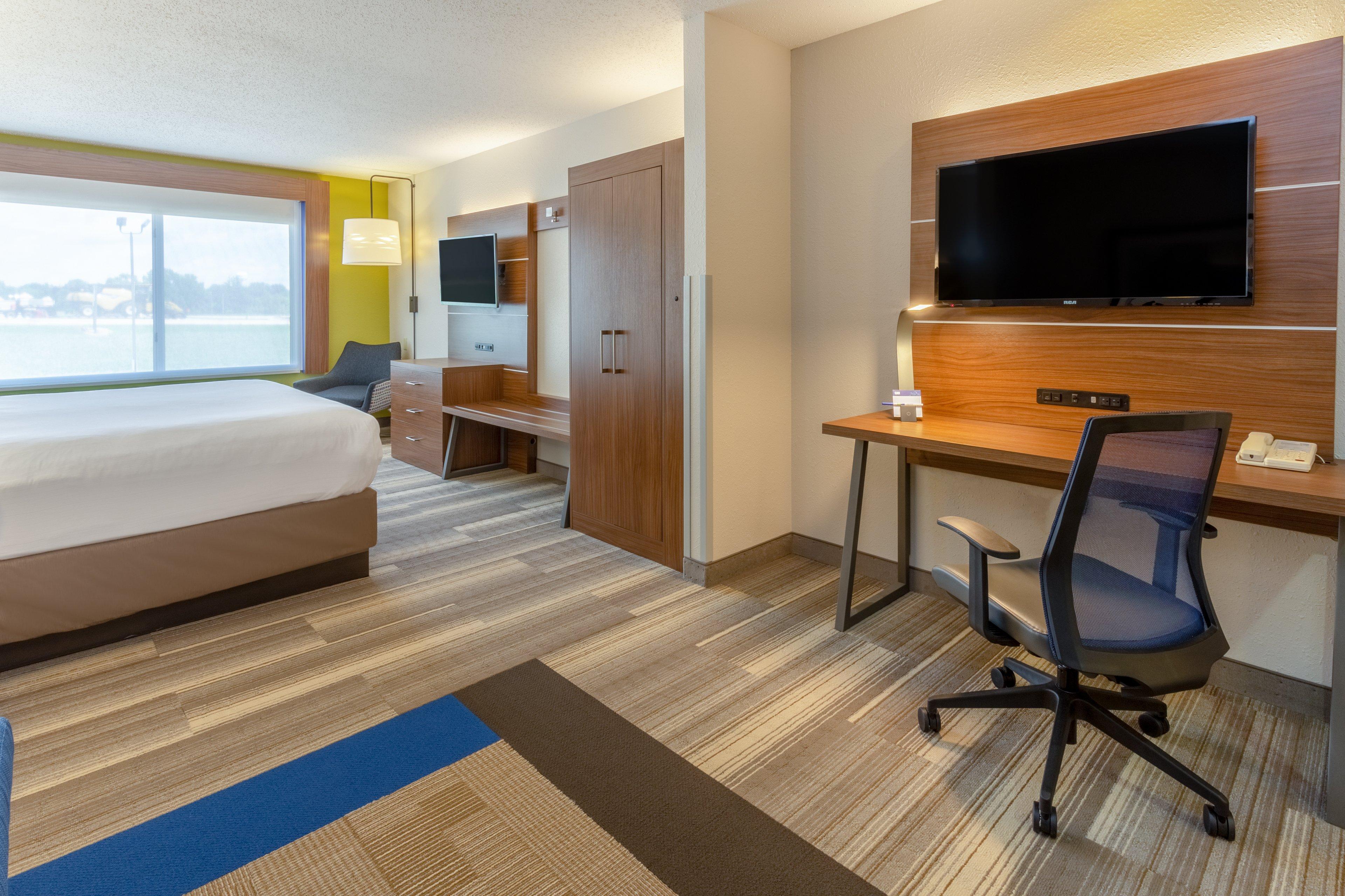 Holiday Inn Express & Suites Vandalia By Ihg Exterior photo
